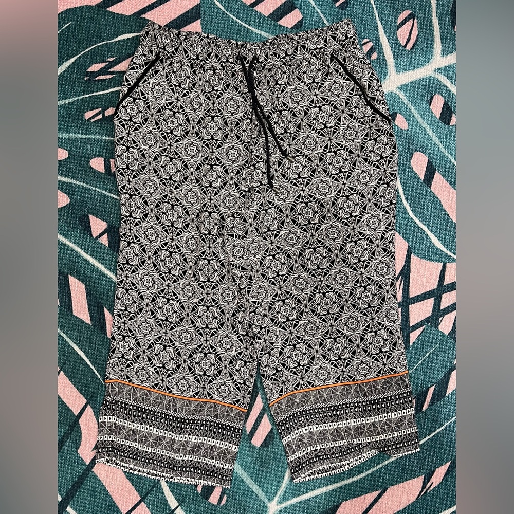 Anthropologie Hei Hei Elastic Drawstring Capri w Lined Pockets Travel Thai